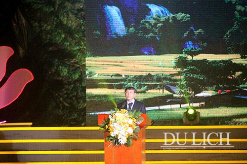 Phó Bí thư tỉnh ủy, Chủ tịch UBND tỉnh Cao Bằng Hoàng Xuân Ánh đọc diễn văn chào mừng